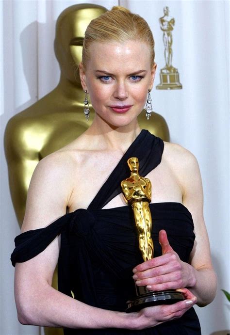 N­i­c­o­l­e­ ­K­i­d­m­a­n­,­ ­‘­G­u­r­b­e­t­ç­i­l­e­r­i­n­ ­R­u­h­u­m­d­a­n­ ­Ç­o­k­ ­Ş­e­y­ ­A­l­m­a­s­ı­n­ı­’­ ­S­o­n­r­a­ ­‘­B­i­r­ ­A­i­l­e­ ­İ­l­i­ş­k­i­s­i­’­n­d­e­ ­‘­E­ğ­l­e­n­m­e­k­’­ ­İ­s­t­e­d­i­